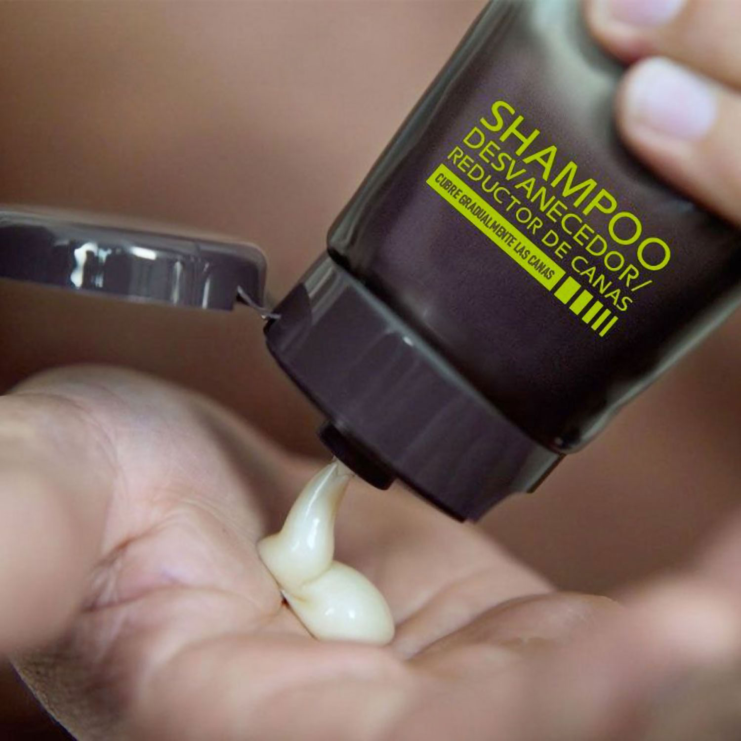 Shampoo Desvanecedor De Canas Just For Men Cabello X 118 Ml - Imagen 3