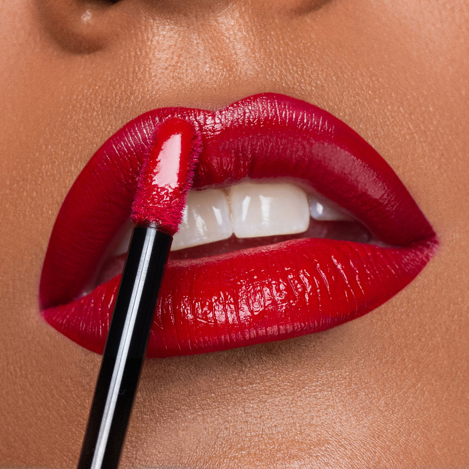 Labial Líquido Vogue ¡Oh Q' Brillo! Imparable X 1 U - Imagen 5